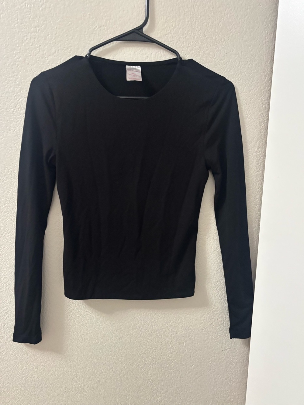 No Boundaries Black Long-Sleeve Crewneck Top